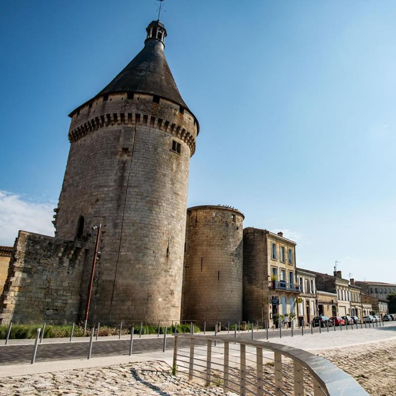 Logis Hotel De La Tour Libourne Ngoại thất bức ảnh