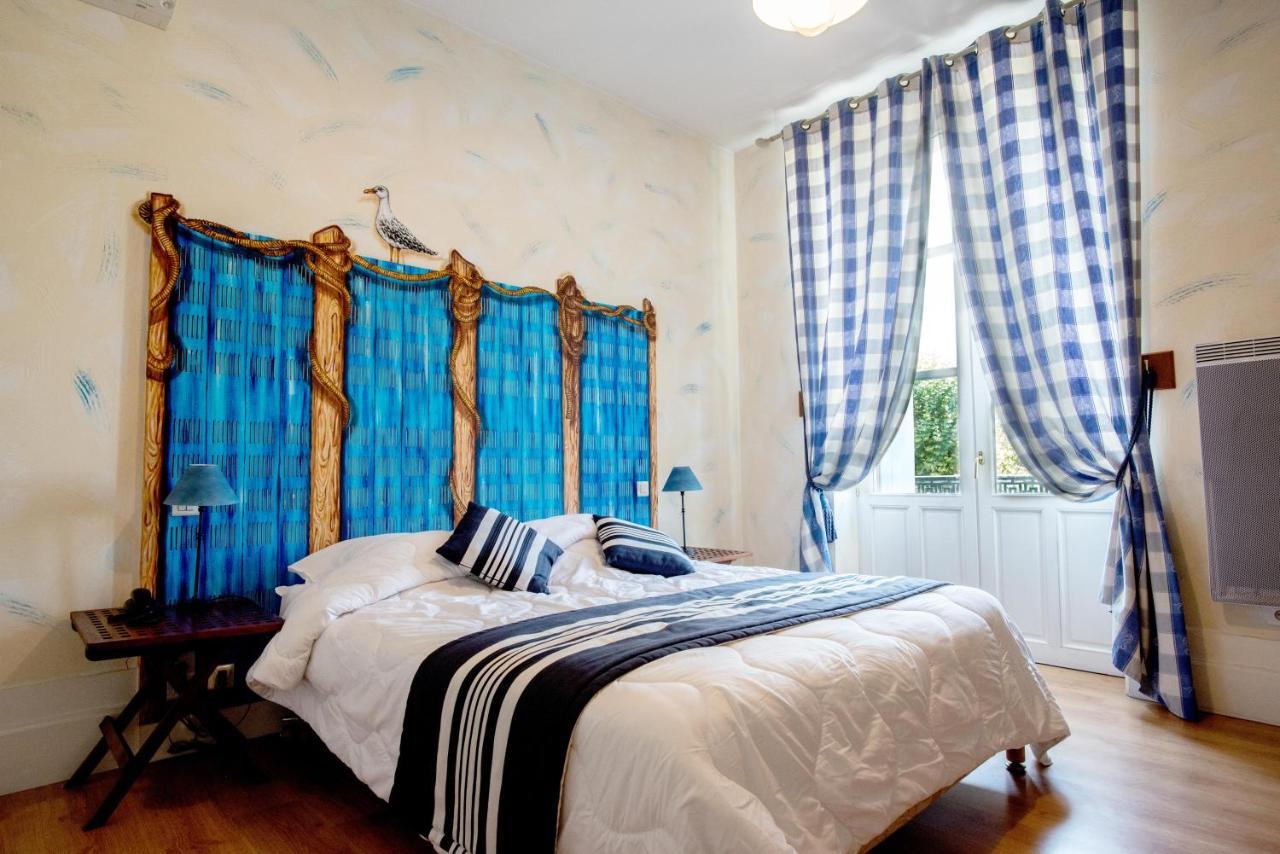 Logis Hotel De La Tour Libourne Ngoại thất bức ảnh