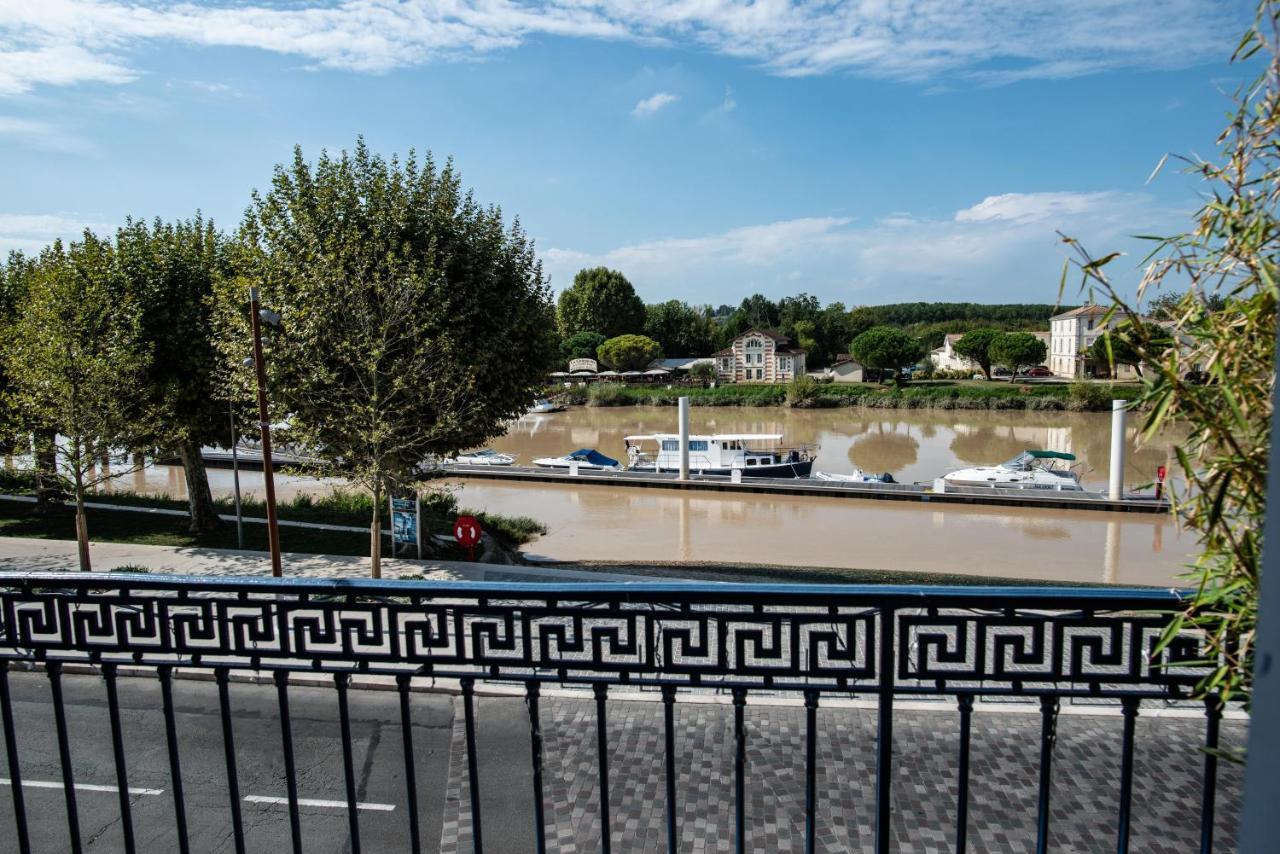 Logis Hotel De La Tour Libourne Ngoại thất bức ảnh