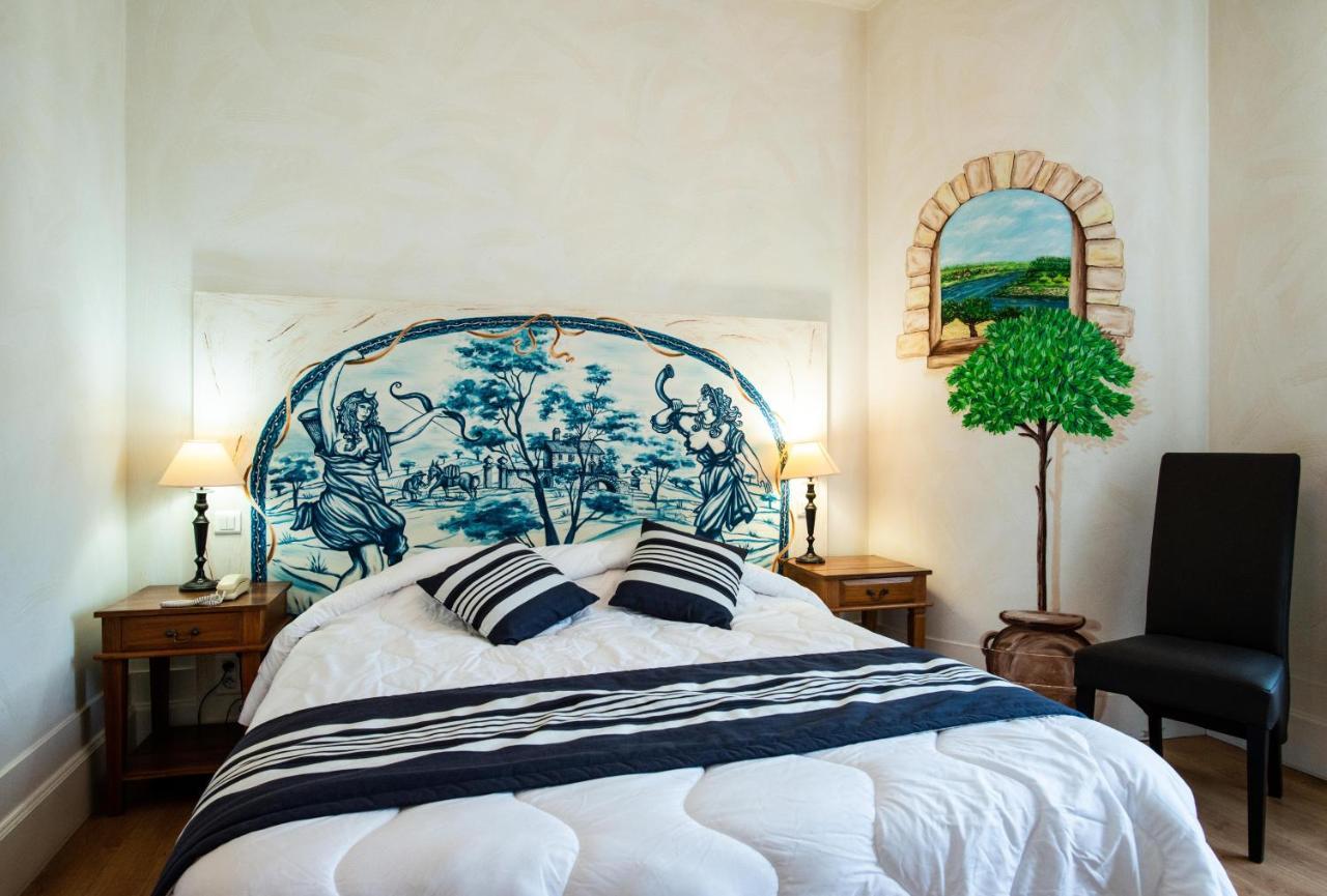 Logis Hotel De La Tour Libourne Ngoại thất bức ảnh