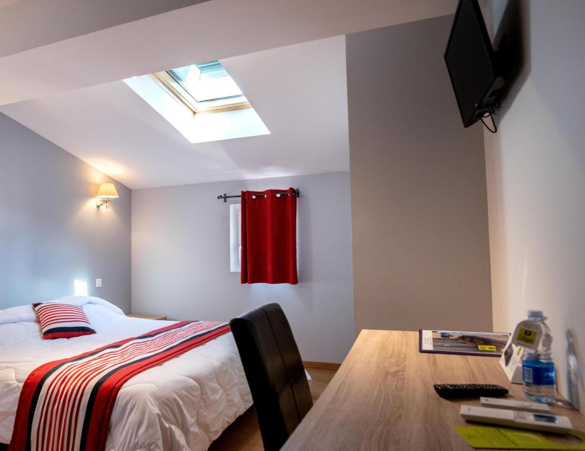 Logis Hotel De La Tour Libourne Ngoại thất bức ảnh