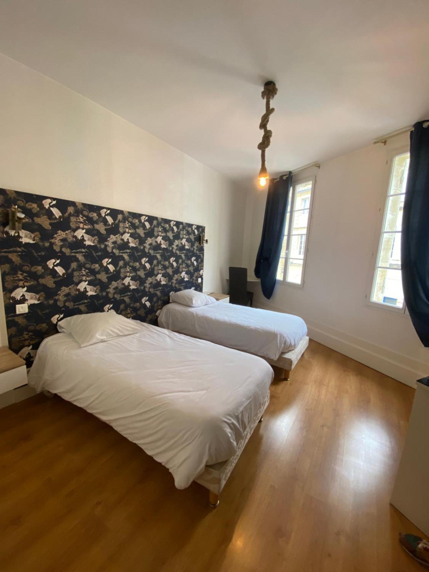 Logis Hotel De La Tour Libourne Ngoại thất bức ảnh
